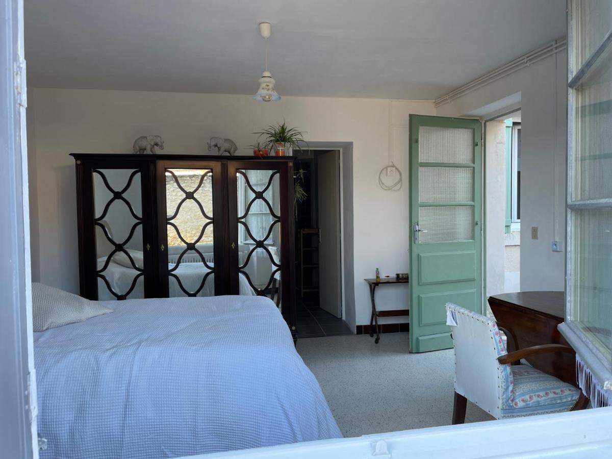 Parfums Du Bois Bed and Breakfast Selles-sur-Cher Esterno foto
